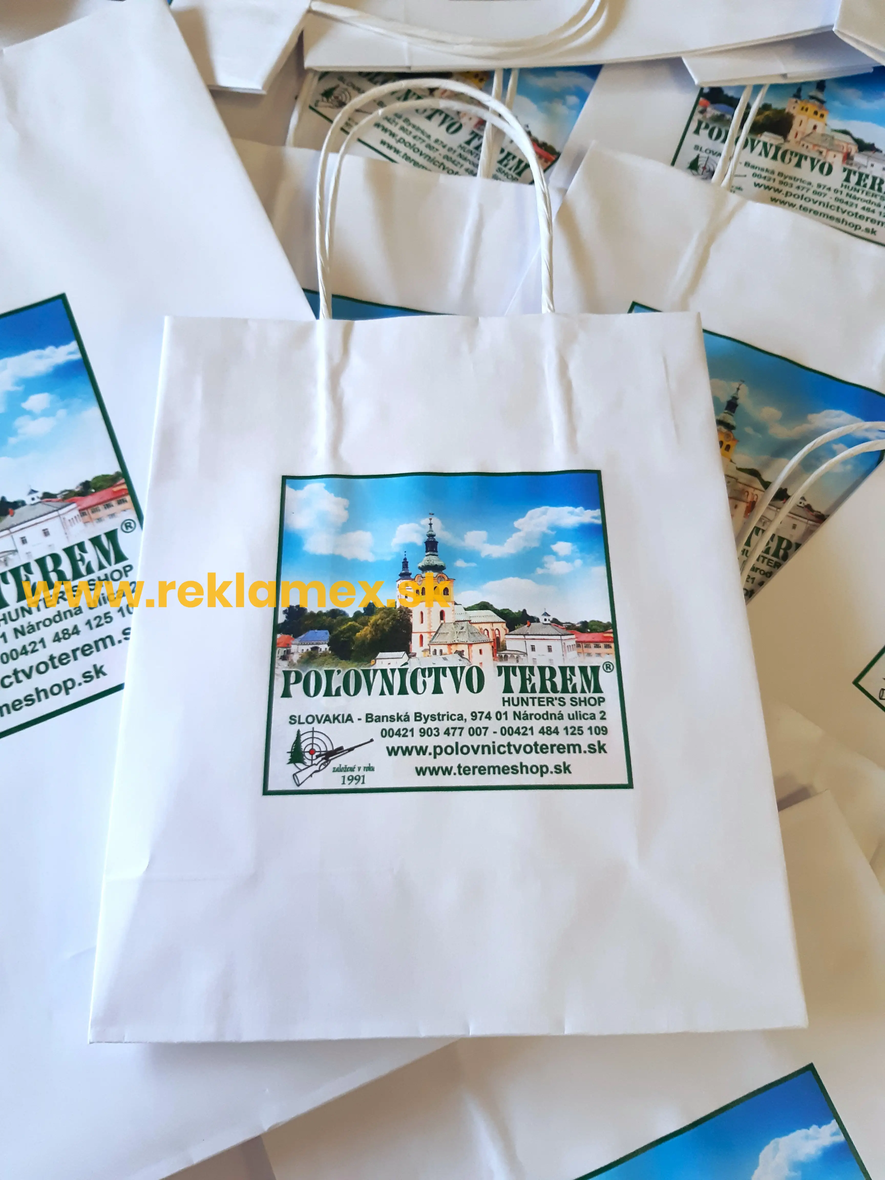 Reklamné papierové tašky s potlačou - 180x80x200 mm