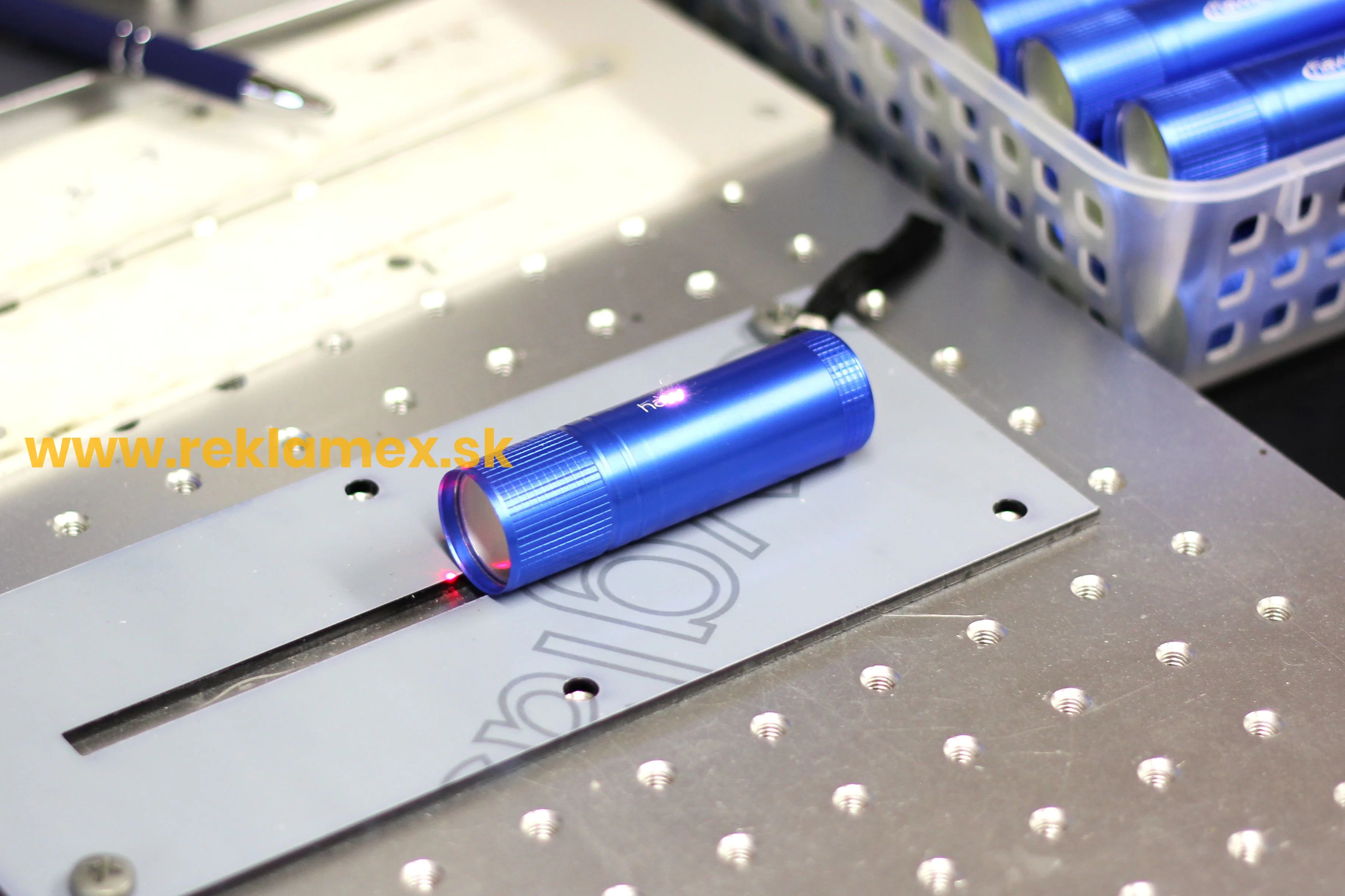 Kvalitné reklamné LED baterky s logom