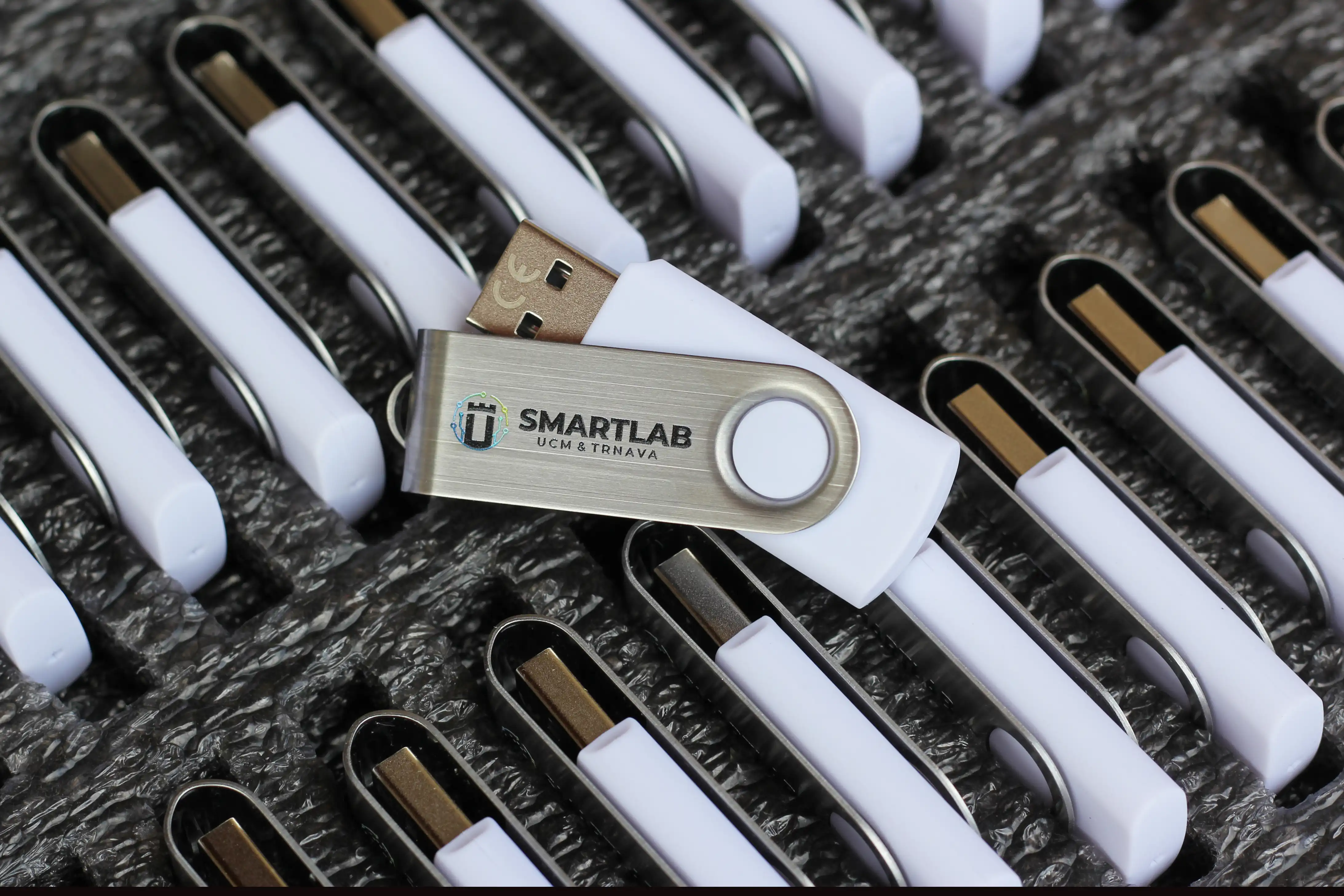 Reklamné USB kľúče s vlastným logom
