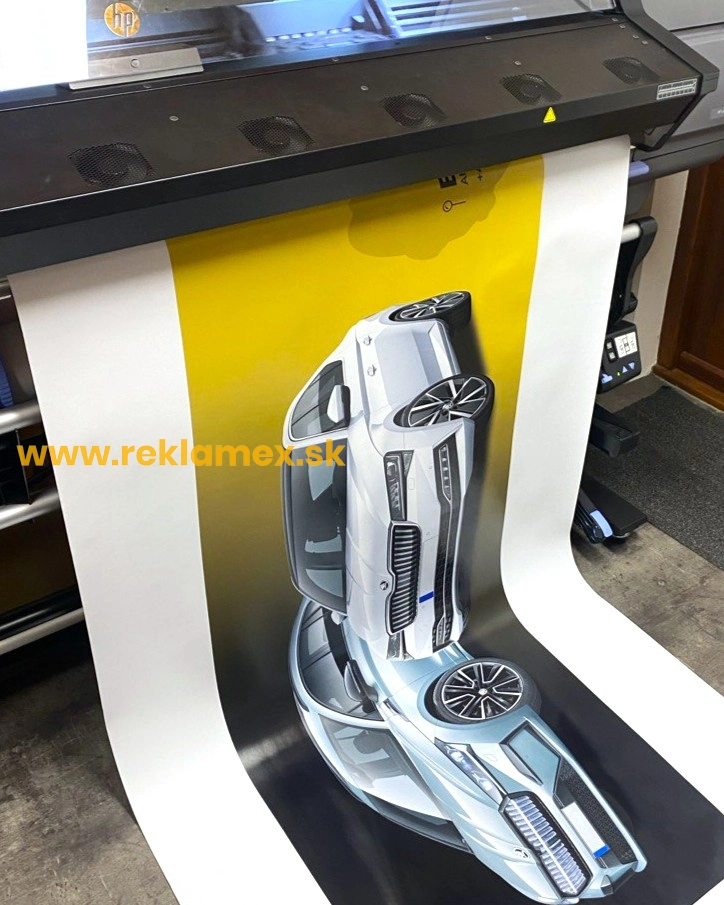 Reklamné veľkoformátové nálepky na mieru