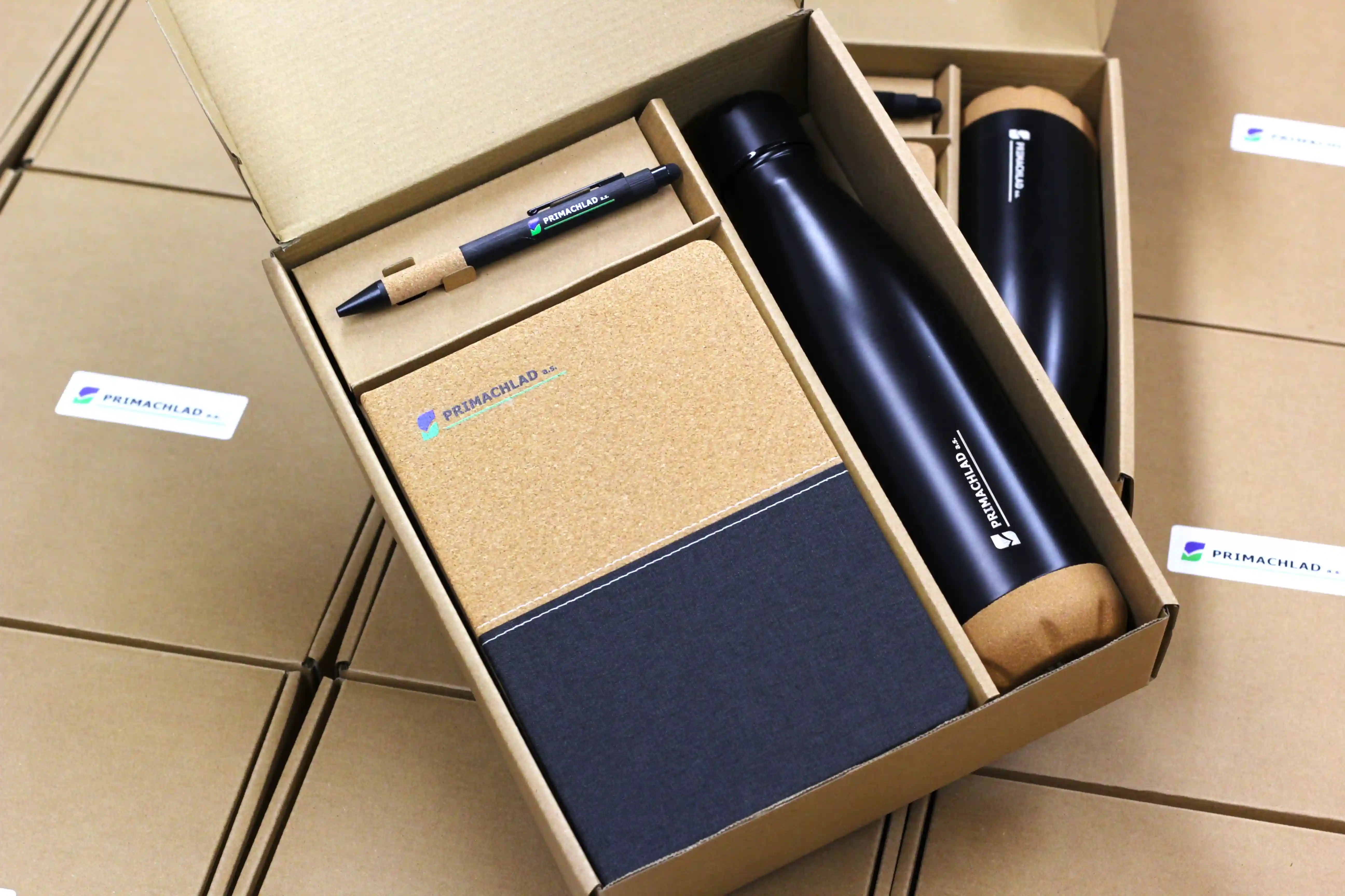 Firemné darčeky s vlastným logom - Boxio